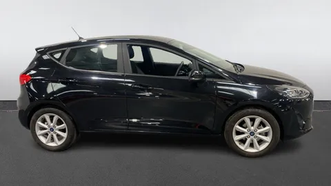 FORD FIESTA 1.1 75 Trend