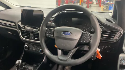 FORD FIESTA 1.1 75 Trend