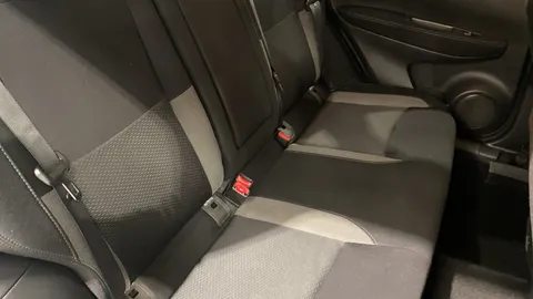 NISSAN QASHQAI 1.3 DiG-T N-Connecta [Glass Roof Pack]