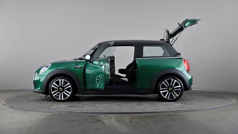 MINI HATCHBACK 135kW Cooper S Level 2 33kWh Auto