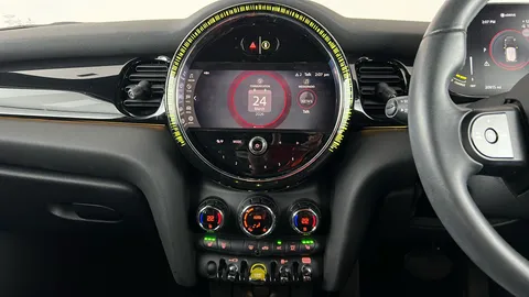 MINI HATCHBACK 135kW Cooper S Level 2 33kWh Auto