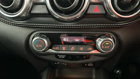 NISSAN JUKE 1.0 DiG-T 114 N-Connecta