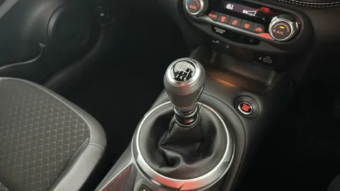 NISSAN JUKE 1.0 DiG-T 114 N-Connecta