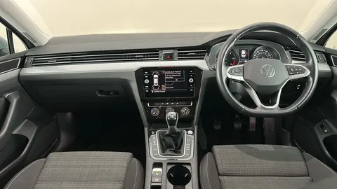 VOLKSWAGEN PASSAT 2.0 TDI EVO SCR SE Nav