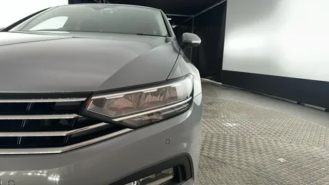 VOLKSWAGEN PASSAT 2.0 TDI EVO SCR SE Nav