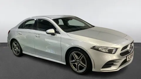 MERCEDES-BENZ A CLASS A180d AMG Line Auto