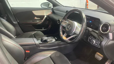 MERCEDES-BENZ A CLASS A180d AMG Line Auto