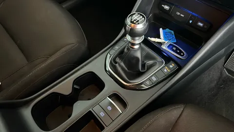 HYUNDAI TUCSON 1.6 TGDi Premium 2WD