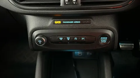 FORD FOCUS 1.0 EcoBoost Hybrid mHEV 155 ST-Line X Auto