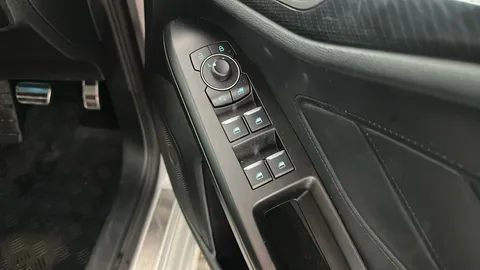 FORD FOCUS 1.0 EcoBoost Hybrid mHEV 155 ST-Line X Auto