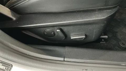 FORD FOCUS 1.0 EcoBoost Hybrid mHEV 155 ST-Line X Auto