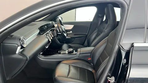 MERCEDES-BENZ CLA CLA 250 AMG Line Premium Plus Tip Auto
