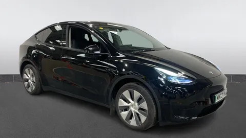 TESLA MODEL Y RWD Auto