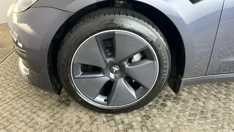 TESLA MODEL 3 Long Range AWD Auto