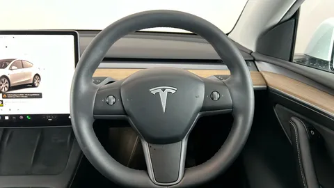 TESLA MODEL Y Long Range AWD Auto