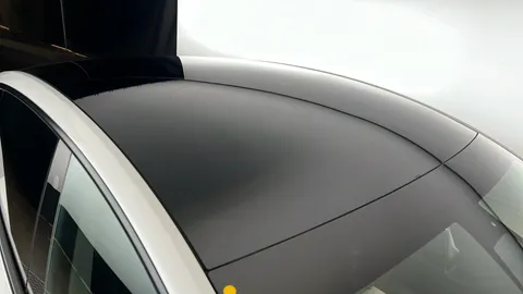 TESLA MODEL Y Long Range AWD Auto