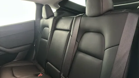 TESLA MODEL Y Long Range AWD Auto