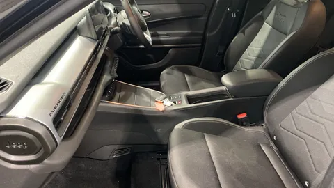 Jeep Avenger 1.2 e-Hybrid Summit DCT