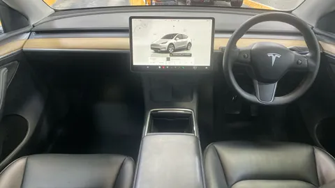 Tesla                     Model Y Long Range AWD Auto