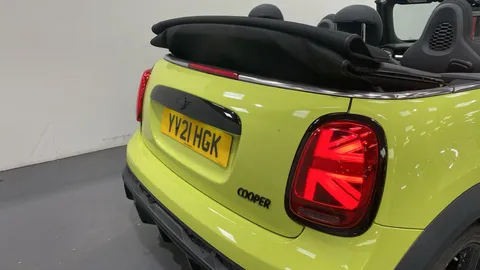 MINI CONVERTIBLE 1.5 Cooper Sport