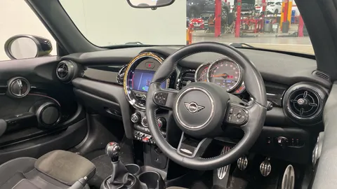 MINI CONVERTIBLE 1.5 Cooper Sport