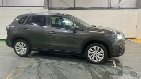 Suzuki S-Cross 1.4 Boosterjet 48V Hybrid Motion