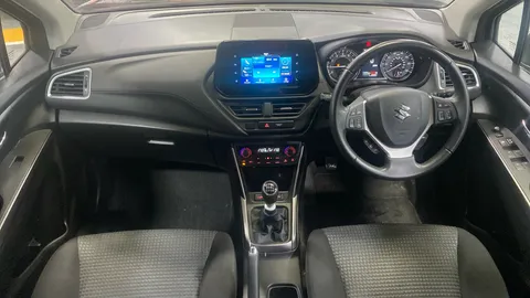 Suzuki S-Cross 1.4 Boosterjet 48V Hybrid Motion
