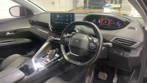 Peugeot 3008 1.2 PureTech Allure Premium EAT8