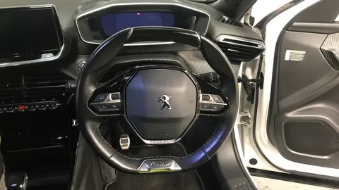 Peugeot 2008 1.2 PureTech 130 GT