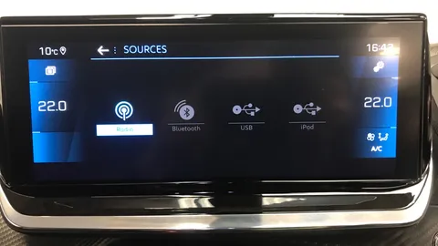 Peugeot 2008 1.2 PureTech 130 GT