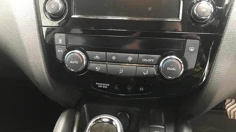 NISSAN QASHQAI 1.3 DiG-T 160 [157] N-Motion DCT