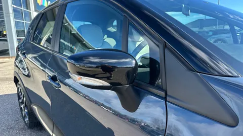 Renault Captur 0.9 TCE 90 Iconic