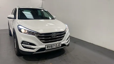 HYUNDAI TUCSON 1.7 CRDi Blue Drive Premium 2WD