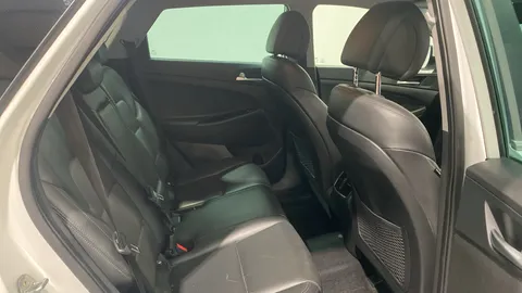 HYUNDAI TUCSON 1.7 CRDi Blue Drive Premium 2WD