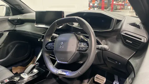 PEUGEOT 2008 100kW GT 50kWh Auto