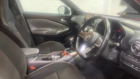 NISSAN JUKE 1.0 DiG-T N-Connecta