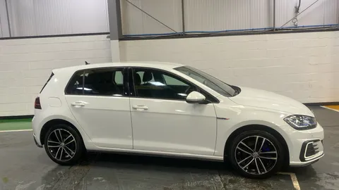VOLKSWAGEN GOLF 1.4 TSI GTE DSG