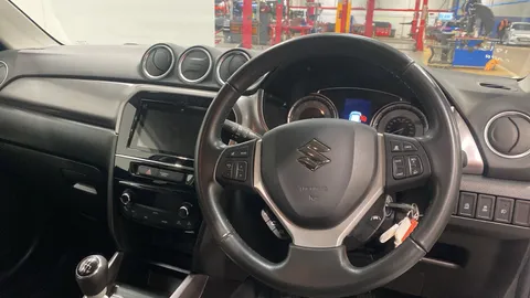 SUZUKI VITARA 1.4 Boosterjet 48V Hybrid SZ-T