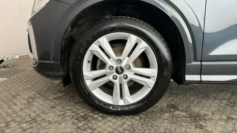 AUDI Q2 30 TFSI Sport