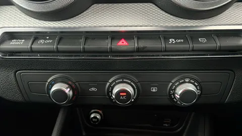 AUDI Q2 30 TFSI Sport