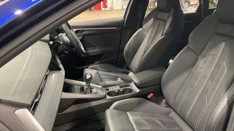 AUDI A3 35 TFSI S Line