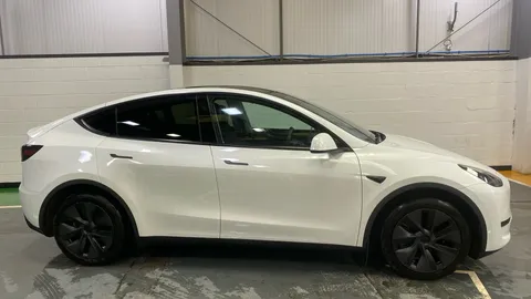 TESLA MODEL Y Long Range RWD Auto