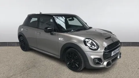 Mini Hatchback 2.0 Cooper S Sport II 5dr Auto [Comfort/Nav Pack]