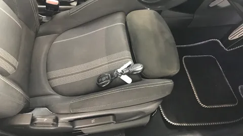 Mini Hatchback 2.0 Cooper S Sport II 5dr Auto [Comfort/Nav Pack]