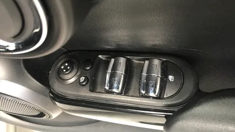 Mini Hatchback 2.0 Cooper S Sport II 5dr Auto [Comfort/Nav Pack]