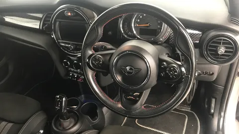 Mini Hatchback 2.0 Cooper S Sport II 5dr Auto [Comfort/Nav Pack]