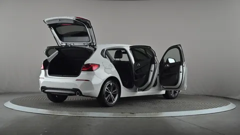 BMW 1 SERIES 118d Sport