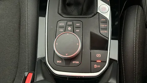 BMW 1 SERIES 118d Sport