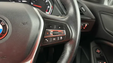 BMW 1 SERIES 118d Sport
