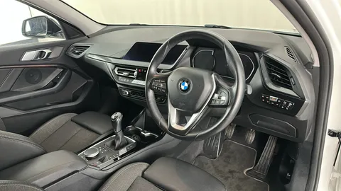 BMW 1 SERIES 118d Sport